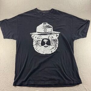 Cali's Finest Smokey Bear Ranger Hat Graphic Statement T-Shirt Iconic Design‎